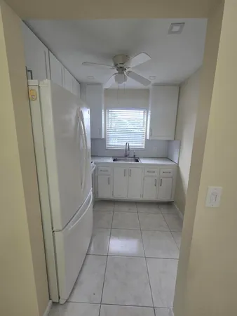 $1,250 | 17 Cambridge A, West Palm Beach, FL 33417