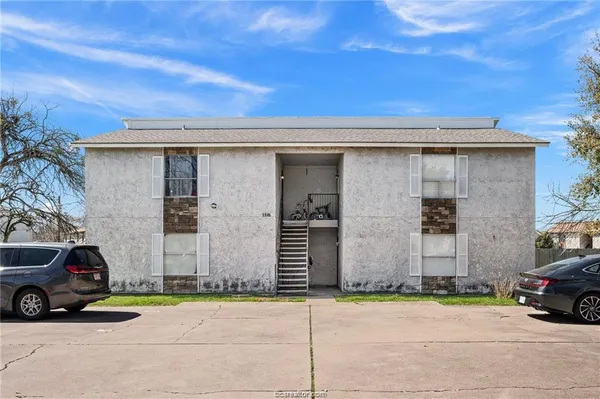 $825 | 1526 Pine Ridge Drive, Unit D, College Station, TX 77840