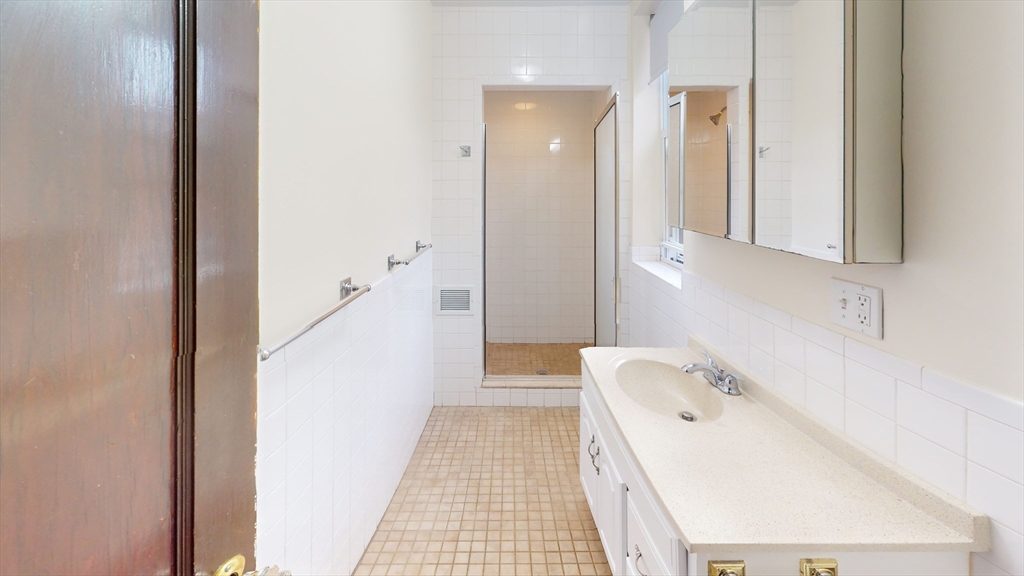 7 Scottfield Road, Unit 11 Boston, MA 02134 - Photo 3 of 5