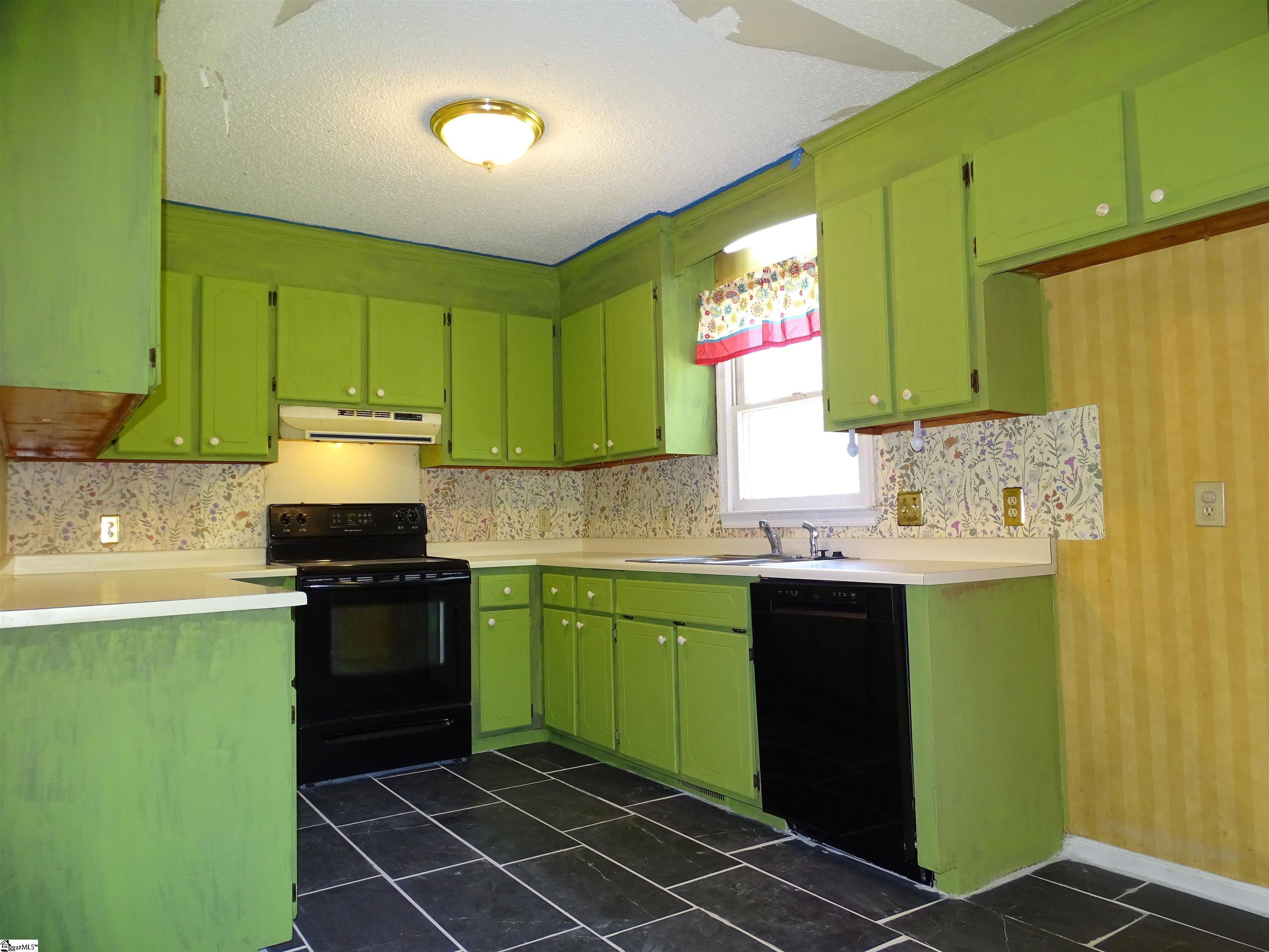 101 North Celestial Drive Greer, SC 29651 - Photo 7 of 25