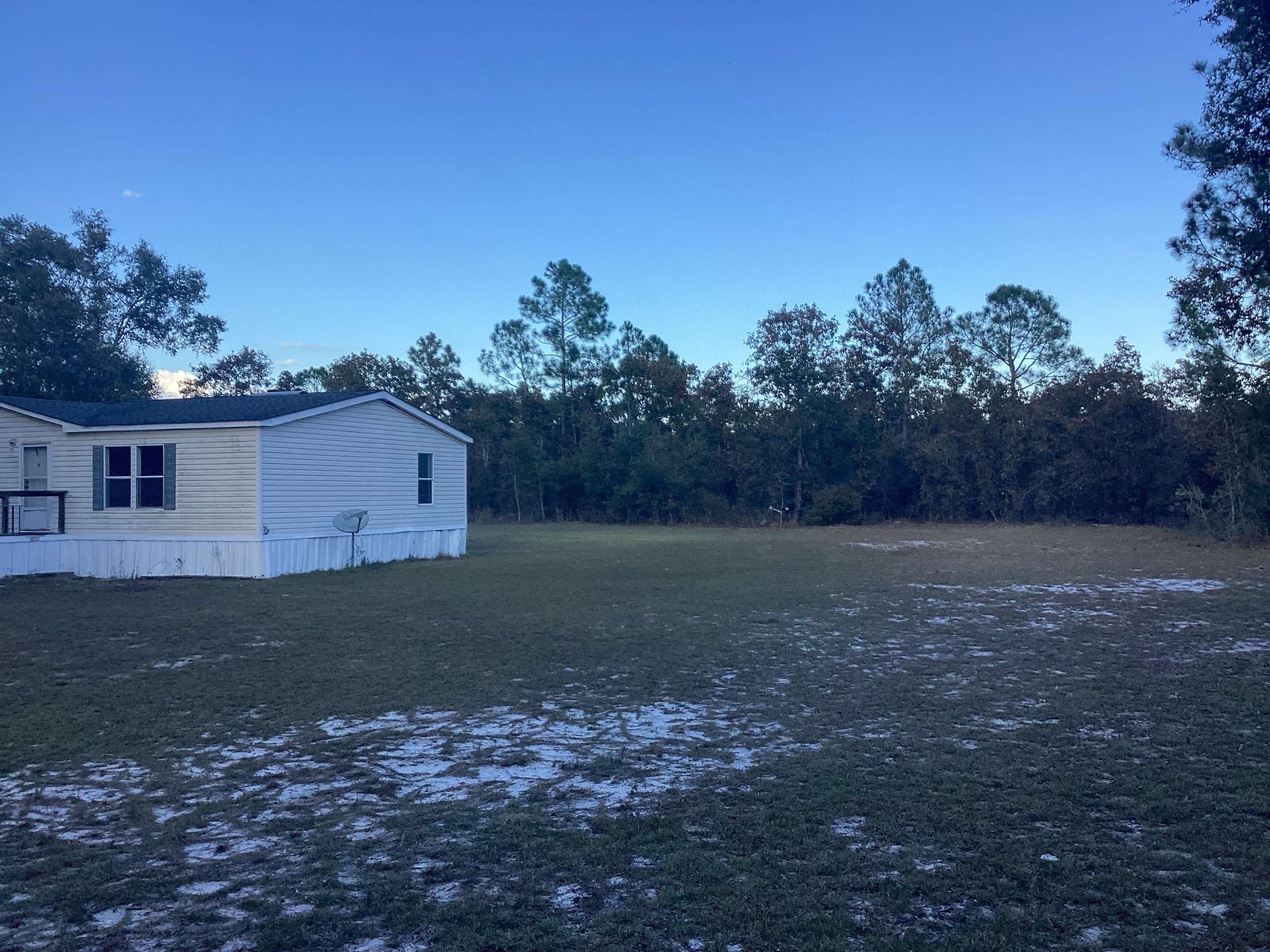 1025 Lakeview Point Road Quincy, FL 32351 - Photo 4 of 4 Gallery Image 4
