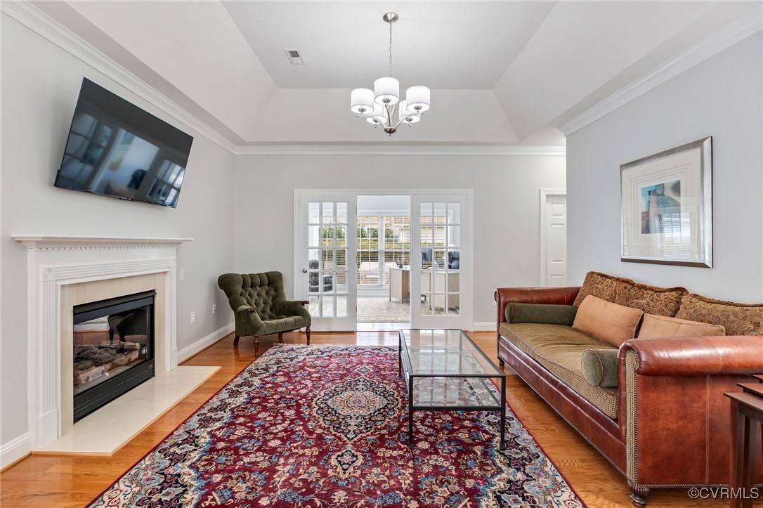 5060 Park Commons Loop Glen Allen, VA 23059 - Photo 18 of 38 a living room with furniture and a fireplace