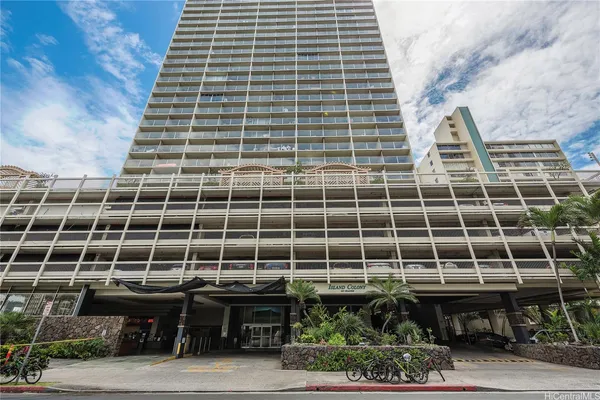 $1,980 | 445 Seaside Avenue, Unit 1011, Honolulu, HI 96815