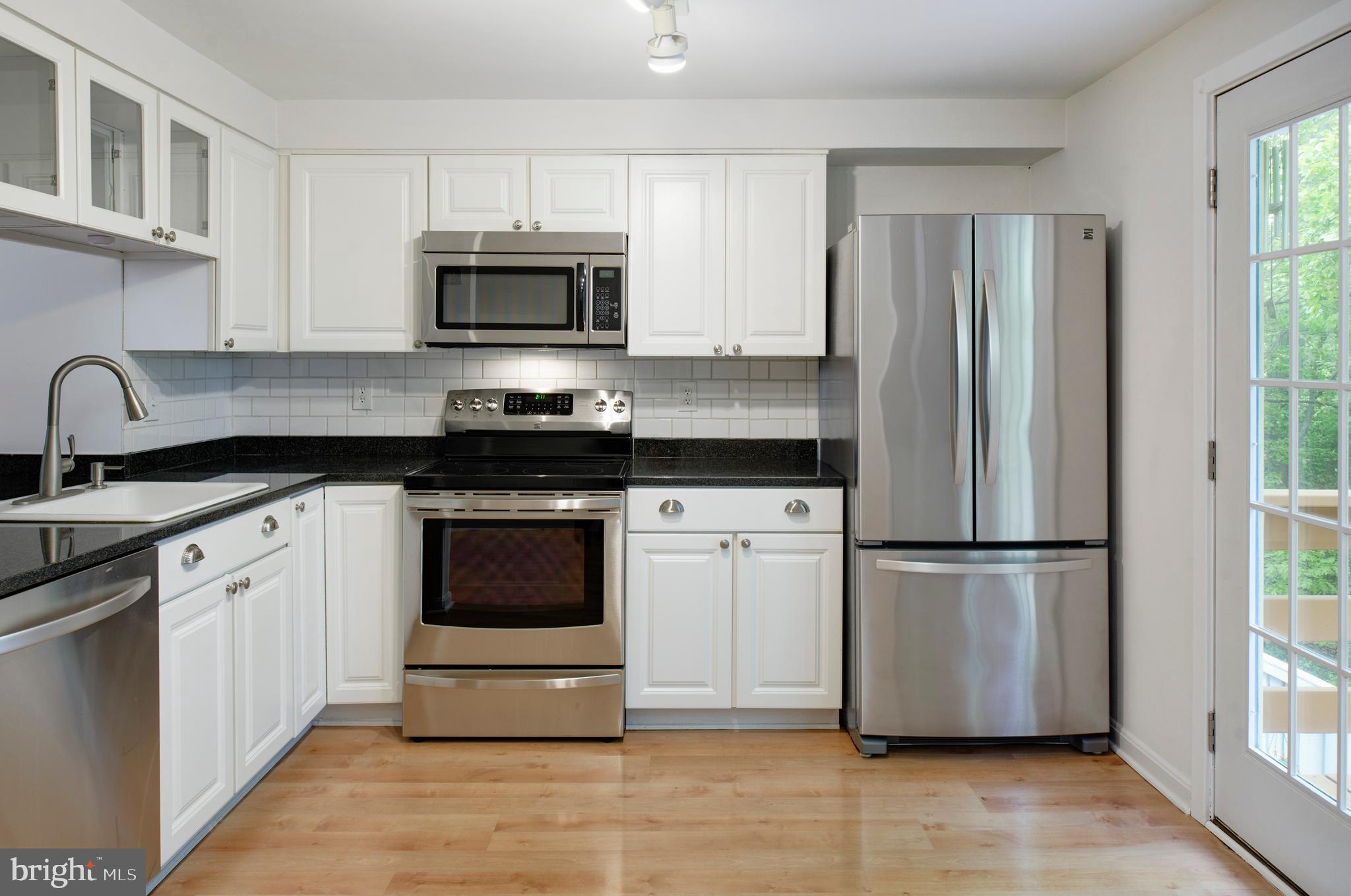 1929 Belmont Ridge Court Reston, VA 20191 - Photo 9 of 28