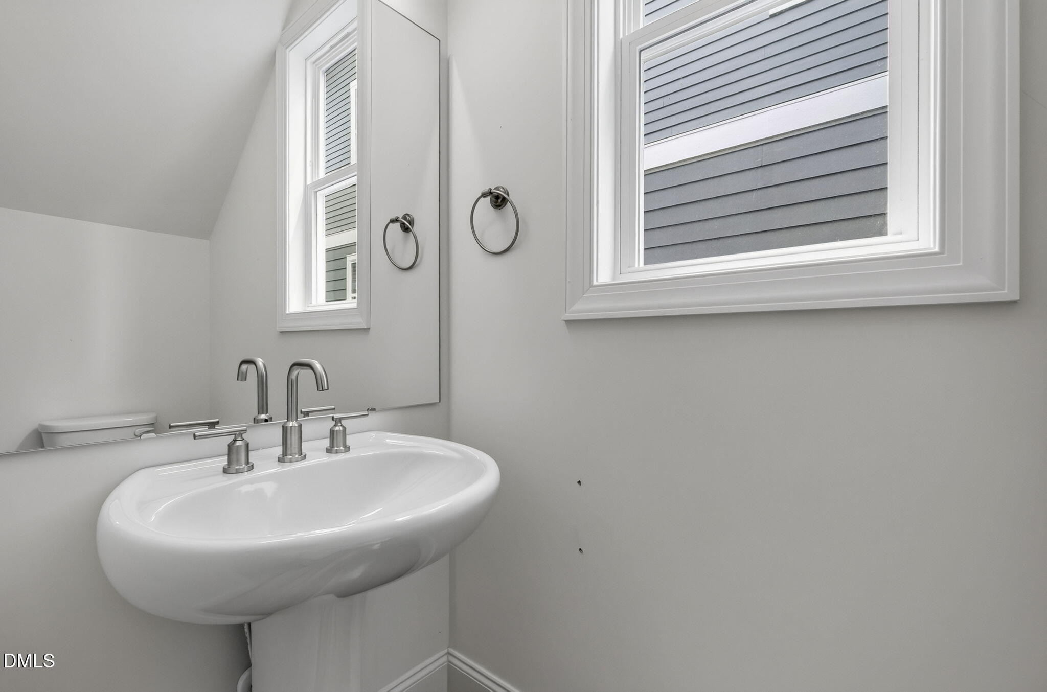516 Heather Drive, Unit 1/2 Raleigh, NC 27606 - Photo 8 of 48 10-web-or-mls-516 Heather Dr - 10