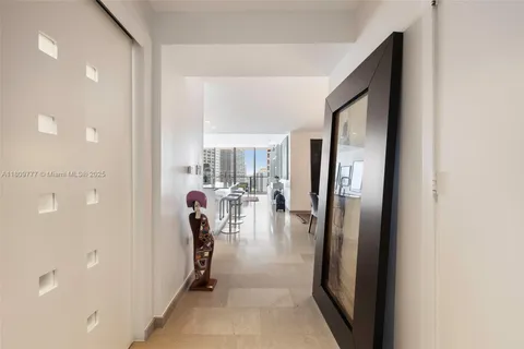 a en suite bathroom with a shower