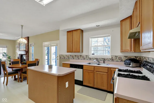 $359,000 | 11249 Tall Trees Drive, Fishers, IN 46038