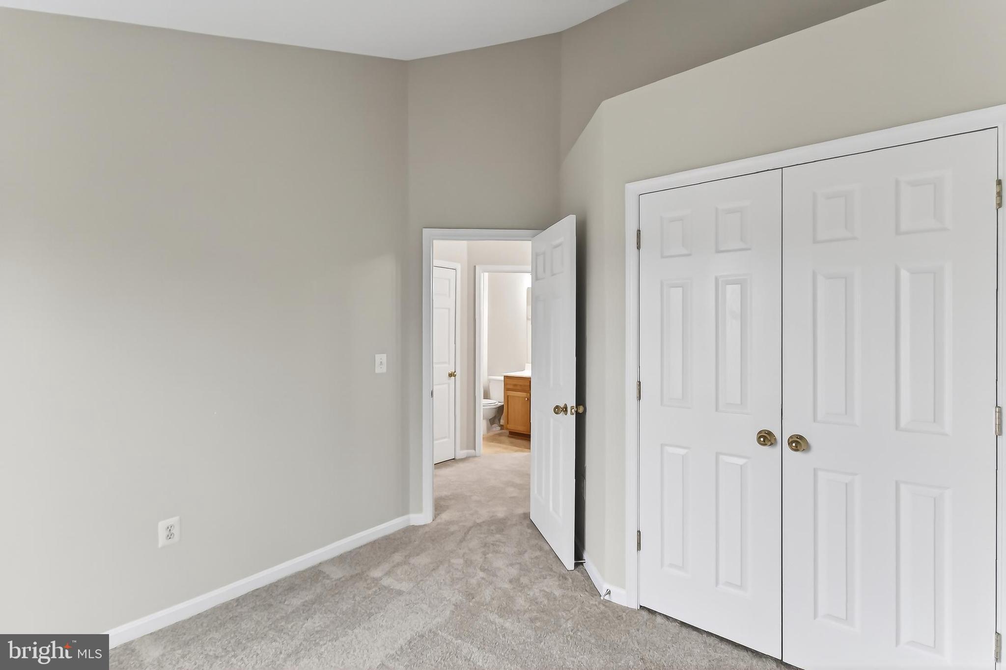9725 Cheshire Ridge Circle Manassas, VA 20110 - Photo 46 of 63