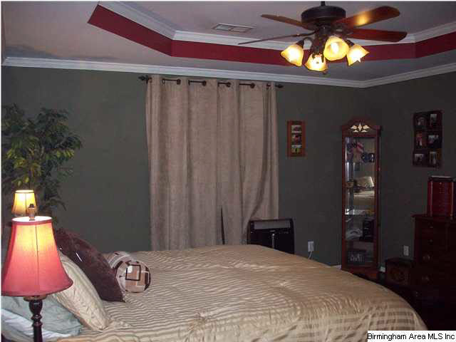 153 Lake Terrace Alabaster, AL 35007 - Photo 12 of 24