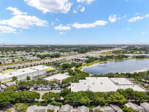 $1,900 | 3001 Northwest 4th Terrace, Unit 162, Pompano Beach, FL 33064