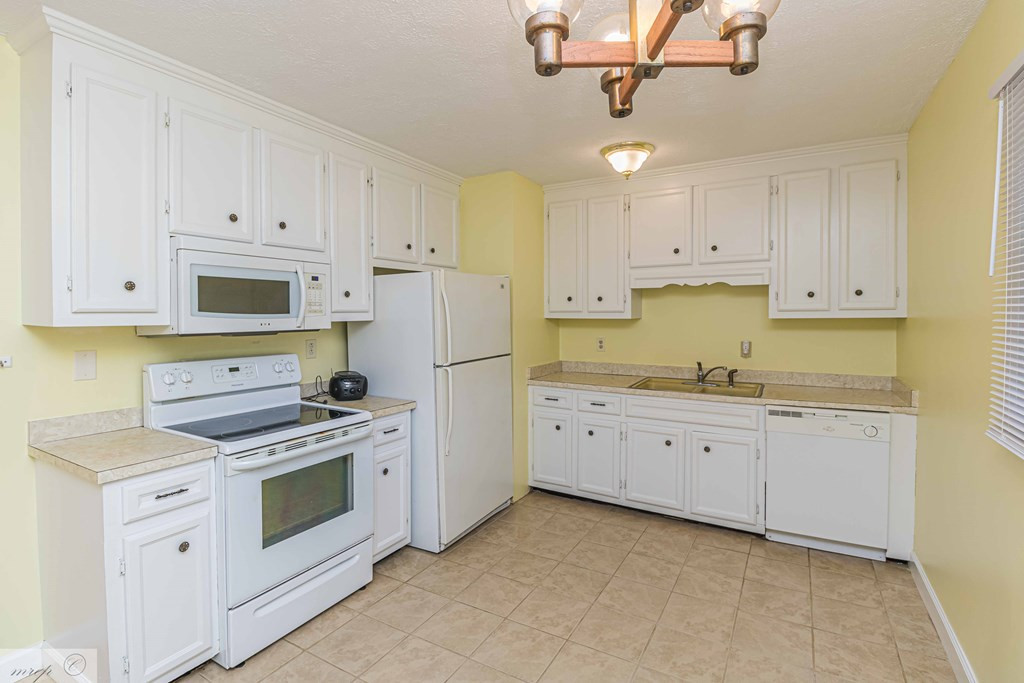 218 Durham Lake Road Dudley, NC 28333 - Photo 5 of 19 Gallery Image 5