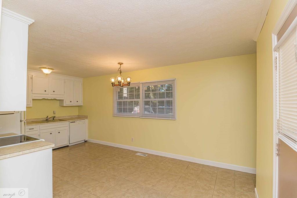 218 Durham Lake Road Dudley, NC 28333 - Photo 8 of 19 Gallery Image 8