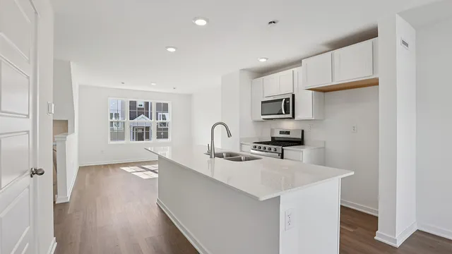 $309,990 | 1397 Oakfield Lane, Pingree Grove, IL 60140