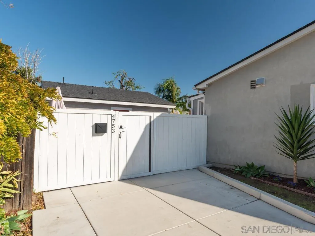 4751 Altadena Avenue San Diego, CA 92115 - Photo 34 of 47 a view of a garage
