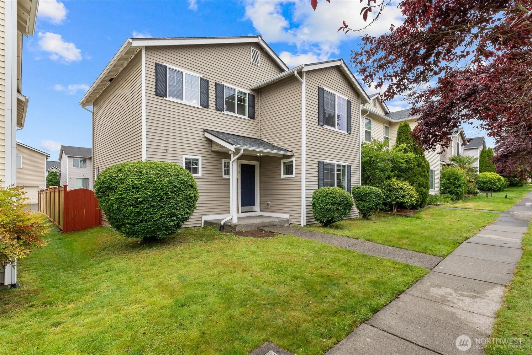3919 154th Place Southeast Bothell, WA 98012 - Photo 2 of 36
