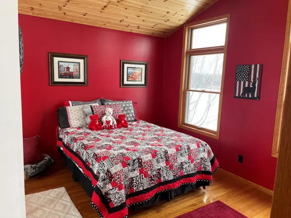 $565,000 | 10980 County Road 25, Mizpah, MN 56660