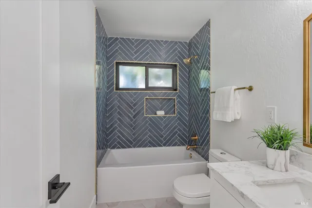 $1,699,000 | 690 Hudson Court, Sonoma, CA 95476