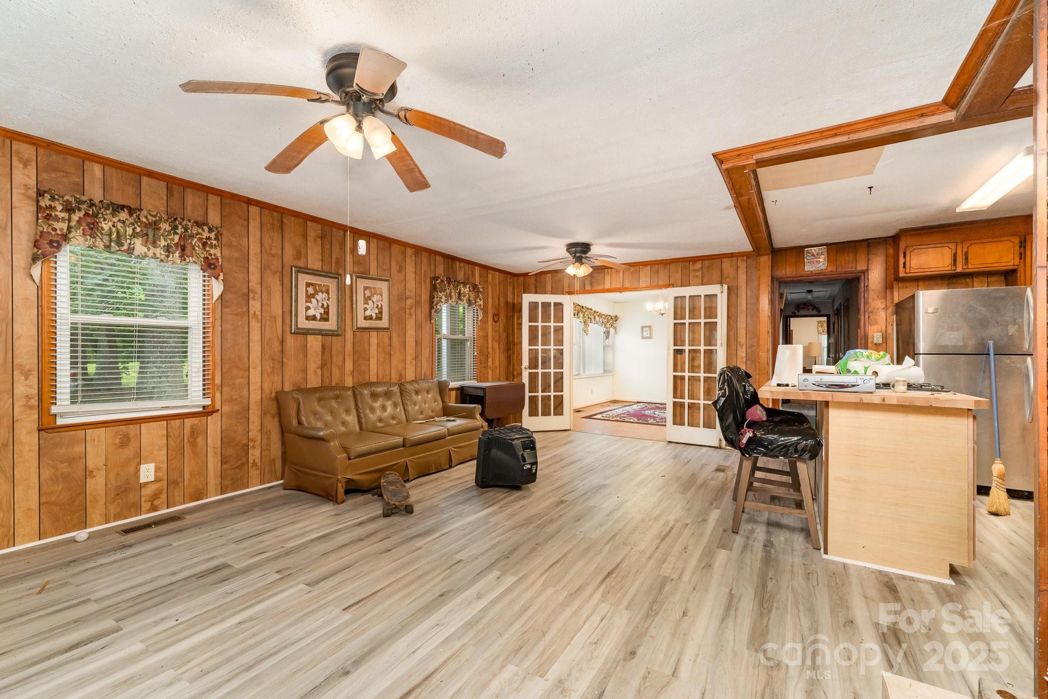 6934 Lockhart Road Sharon, SC 29742 - Photo 3 of 27