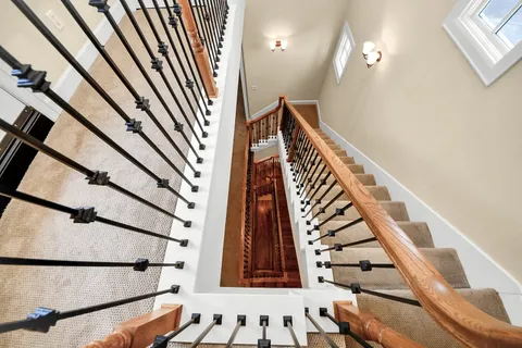 a view of entryway with a front door