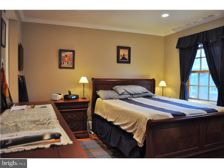 1711 Addison Street Philadelphia, PA 19146 - Photo 16 of 24 Bedroom - Main