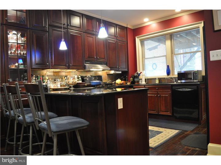 1711 Addison Street Philadelphia, PA 19146 - Photo 5 of 24 Gallery Image 5