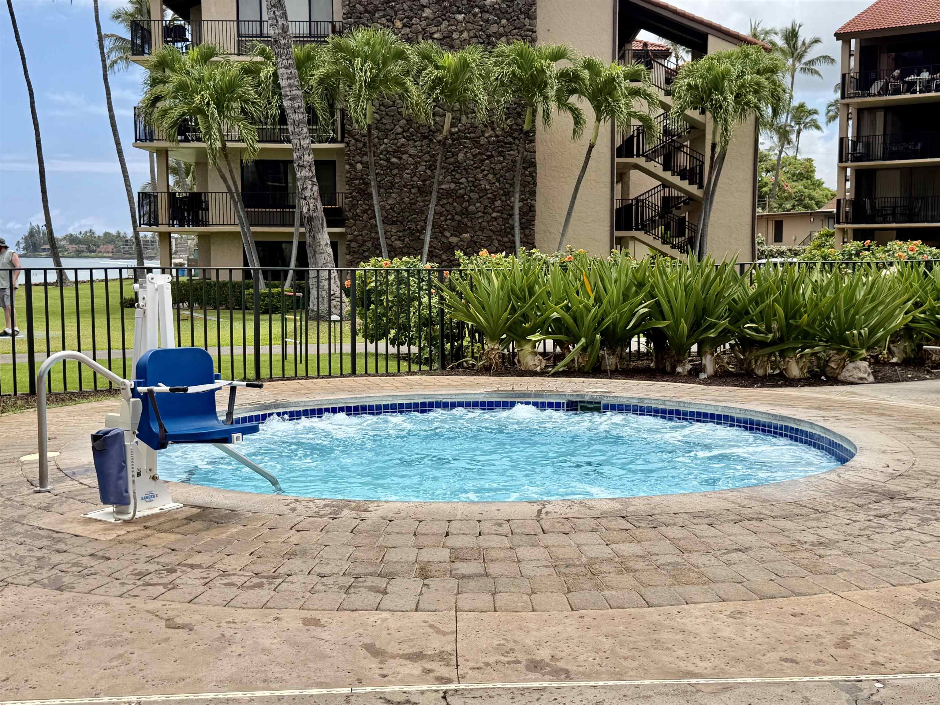 3543 Lower Honoapiilani Road, Unit E206 Lahaina, HI 96761 - Photo 25 of 29