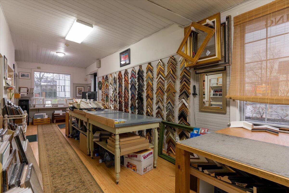 158 Main Street, Unit 156 Rockland, ME 04841 - Photo 33 of 42 156-158 Main Street, Rockland