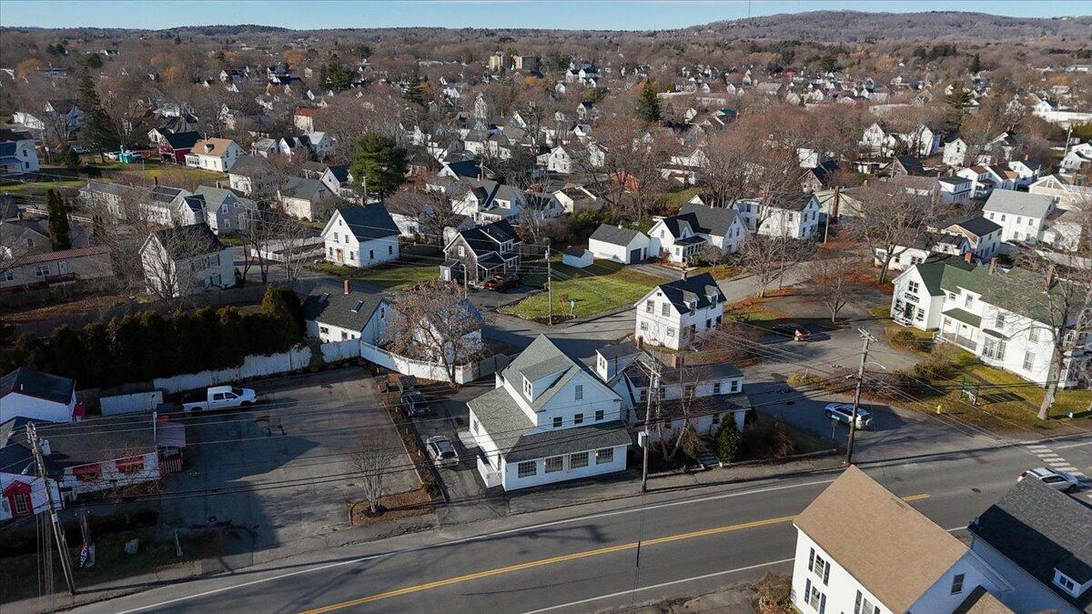 158 Main Street, Unit 156 Rockland, ME 04841 - Photo 36 of 42 156-158 Main Street, Rockland