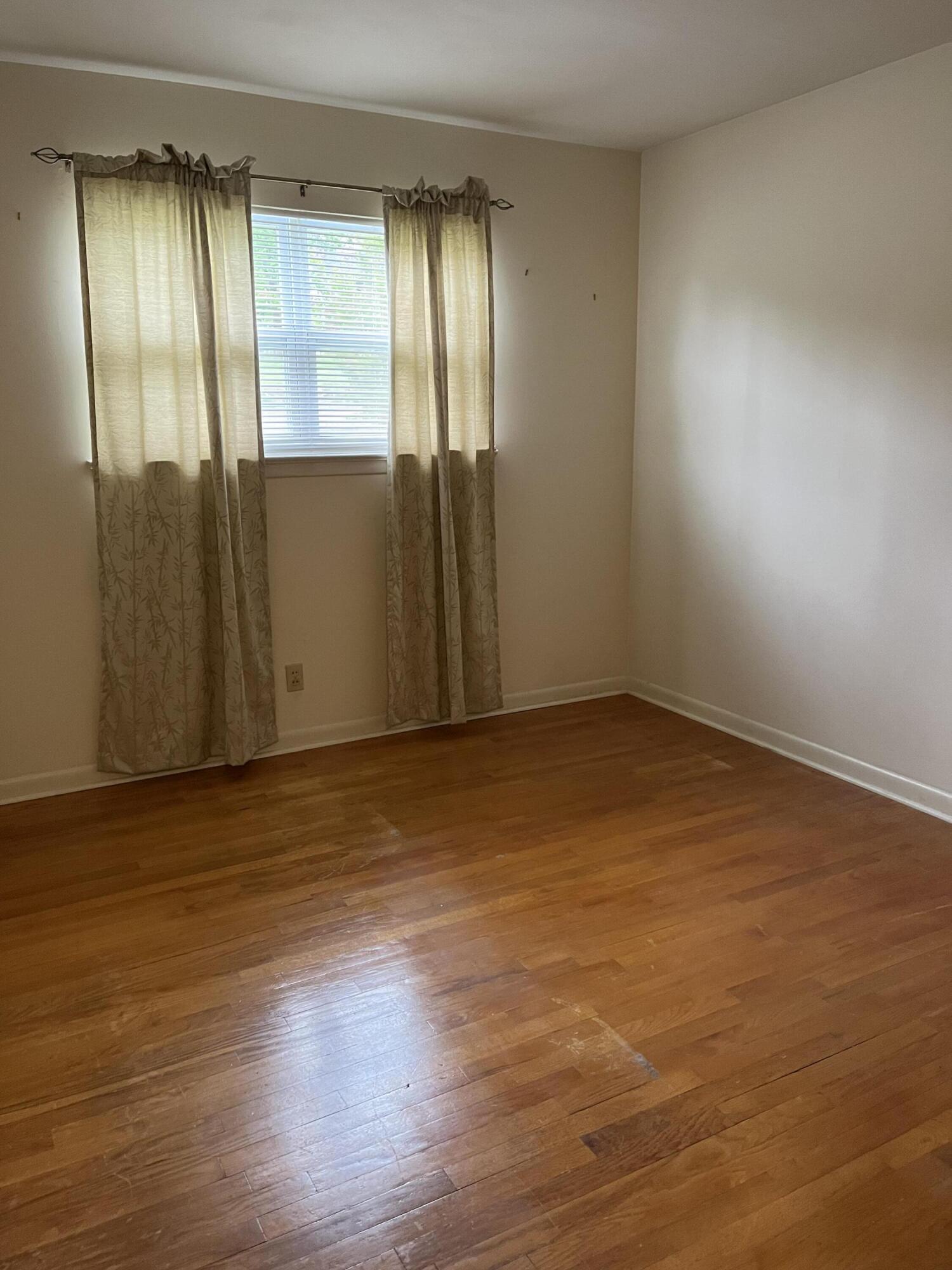 626 Ely Road Chattanooga, TN 37415 - Photo 14 of 15 IMG_8275