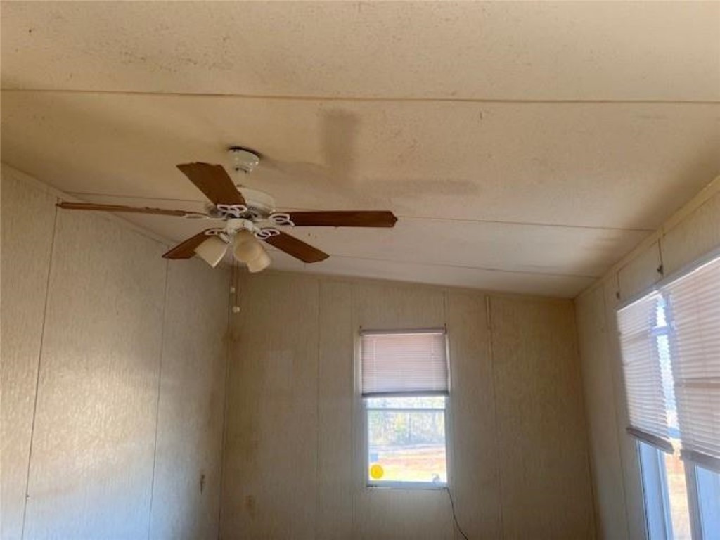 548 A Blackjack Road Westminster, SC 29693 - Photo 2 of 15 Gallery Image 2