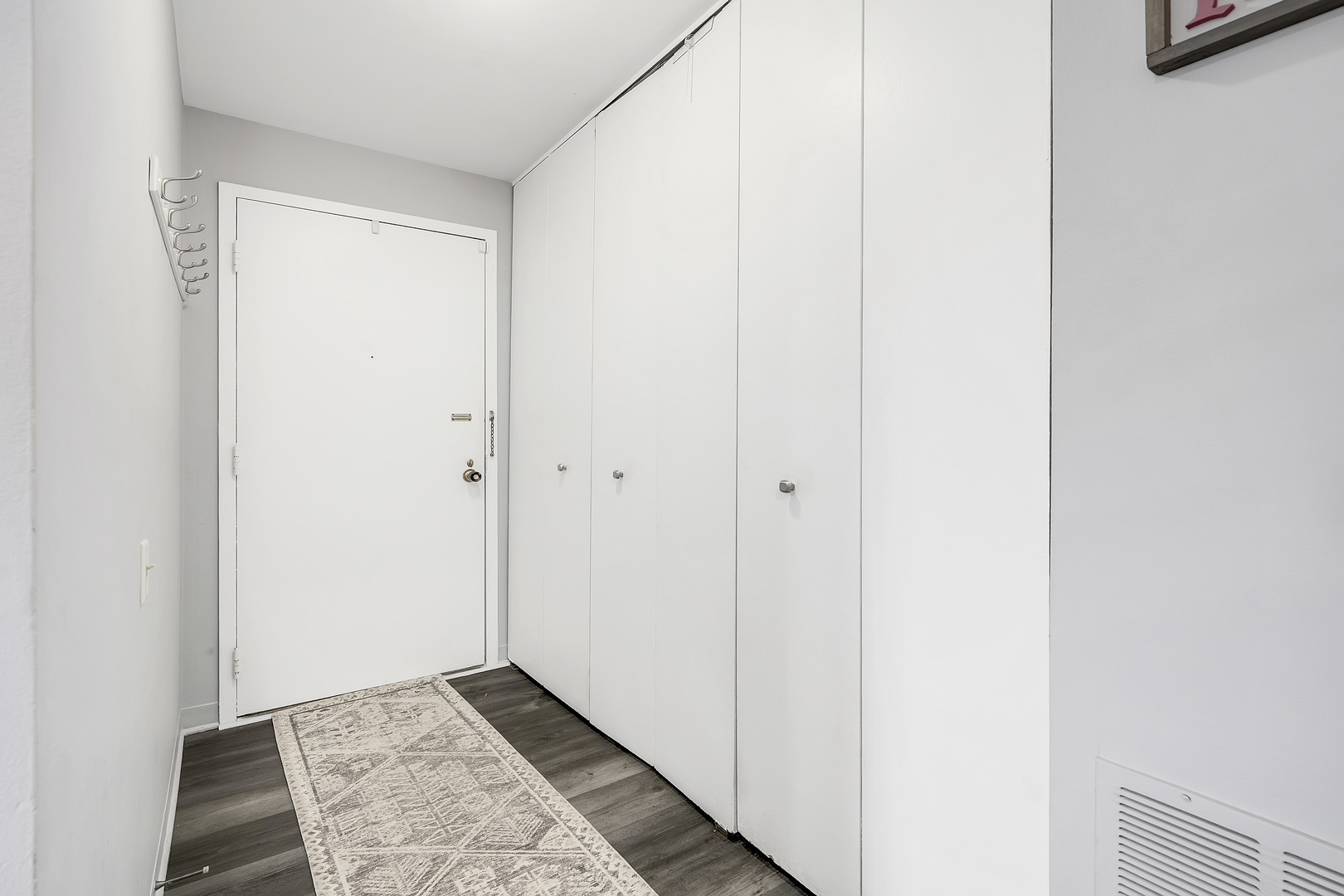 420 Walnut Creek Road, Unit 3406 Lisle, IL 60532 - Photo 5 of 21 a view of an entryway