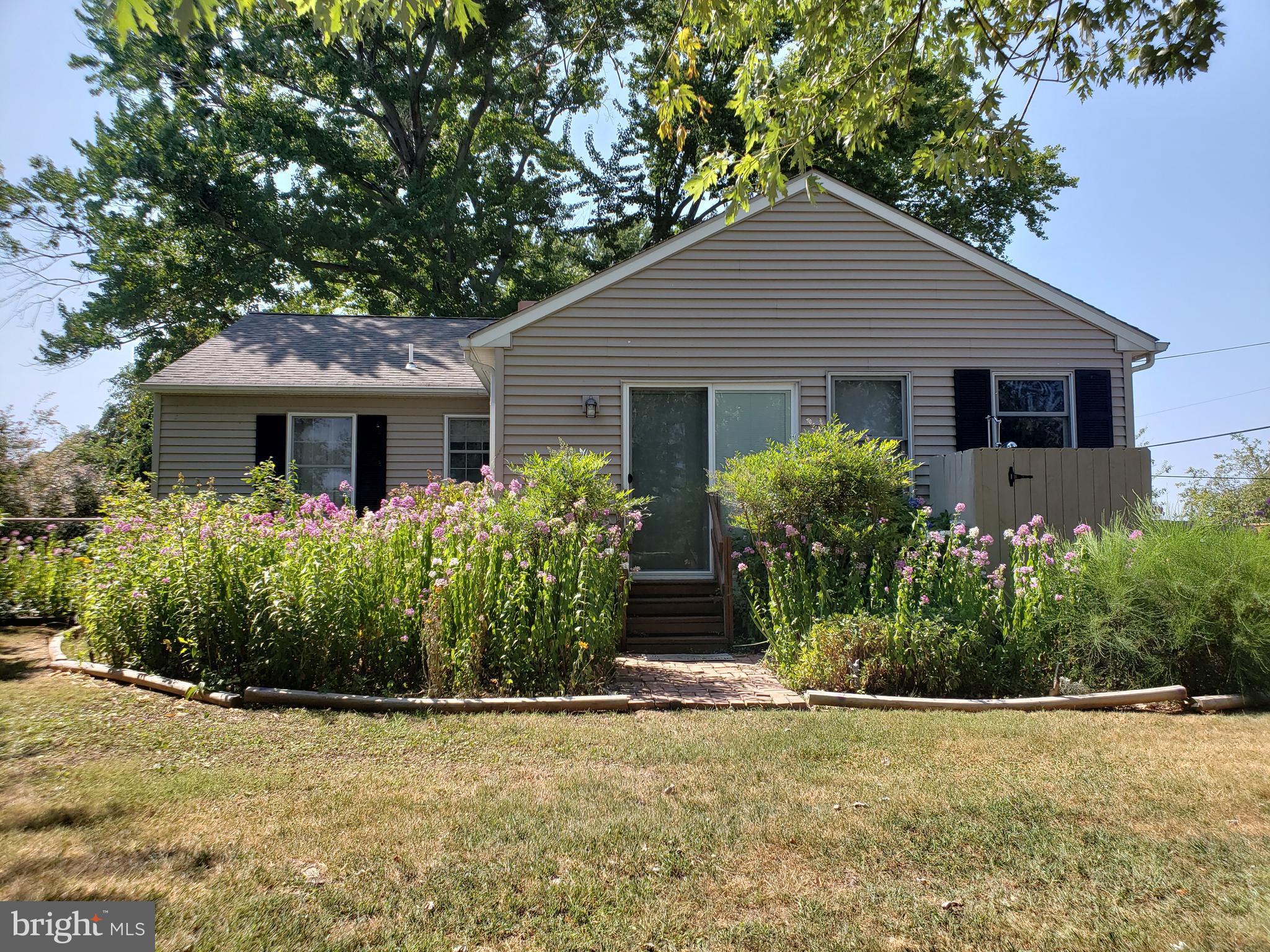 62 Bluff Road Earleville, MD 21919 - Photo 21 of 22 With Outside Shower