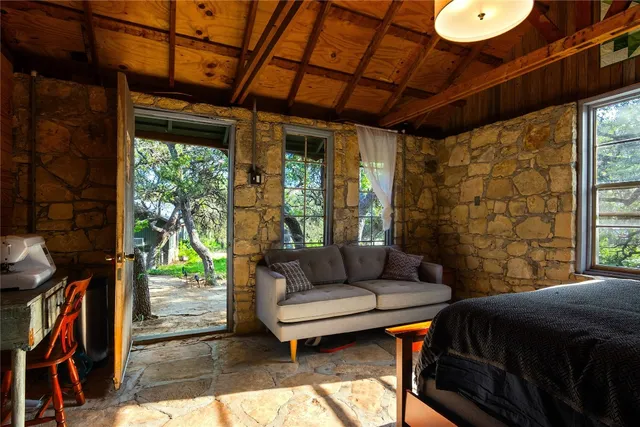 $849,500 | 435 Spangenberg Road, Blanco, TX 78606