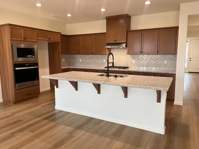 $523,064 | 1252 Cathedral Court South, Madera, CA 93636