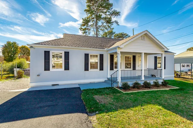 $345,000 | 305 Nelson Road, Chattanooga, TN 37421