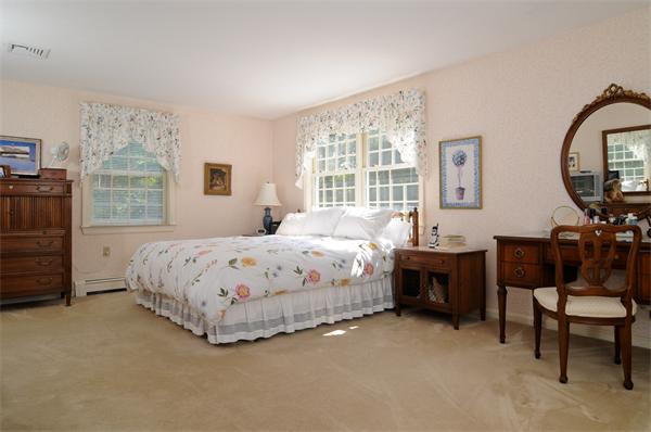 5 Olde Farm Road Marion, MA 02738 - Photo 8 of 9