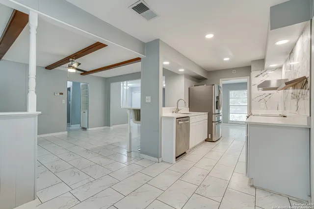 $1,950 | 3551 Rock Creek Run Street, San Antonio, TX 78230