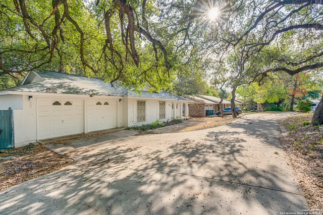 $1,950 | 3551 Rock Creek Run Street, San Antonio, TX 78230