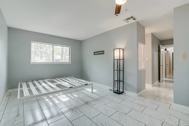 $1,950 | 3551 Rock Creek Run Street, San Antonio, TX 78230