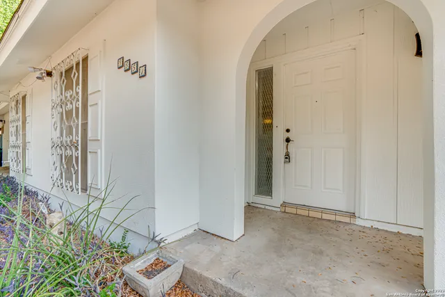 $1,950 | 3551 Rock Creek Run Street, San Antonio, TX 78230