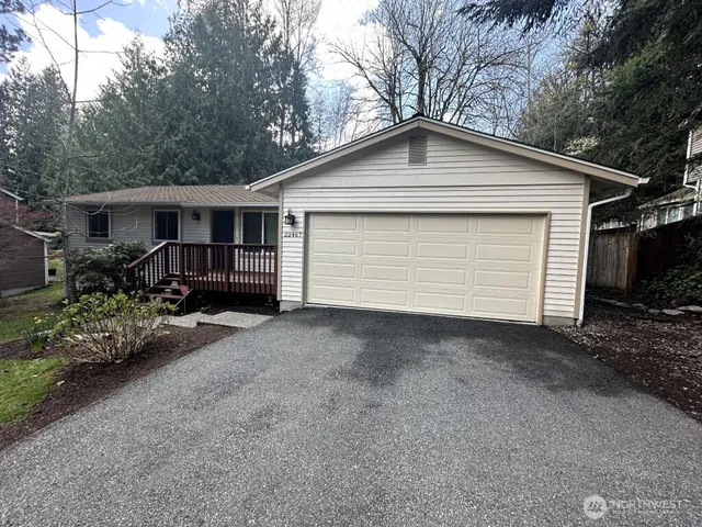 $3,300 | 22467 Northeast 18th Street, Sammamish, WA 98074