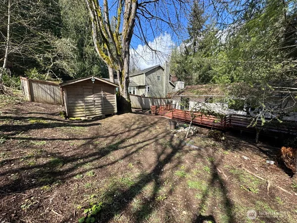 $3,100 | 22467 Northeast 18th Street, Sammamish, WA 98074