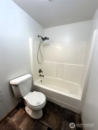 $3,100 | 22467 Northeast 18th Street, Sammamish, WA 98074