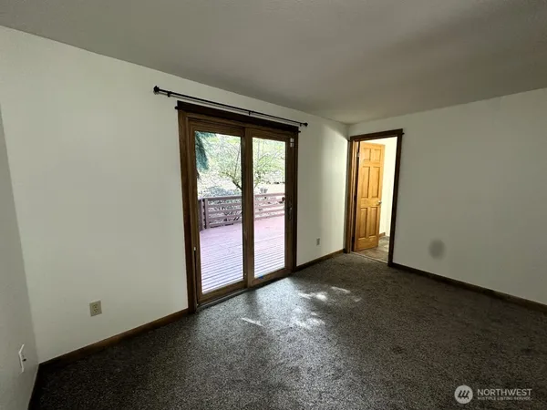 $3,100 | 22467 Northeast 18th Street, Sammamish, WA 98074