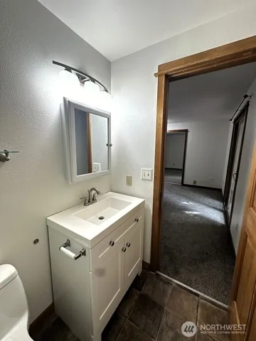 $3,300 | 22467 Northeast 18th Street, Sammamish, WA 98074