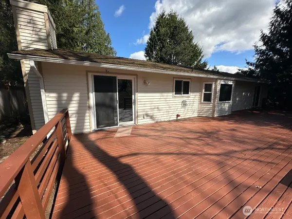 $3,100 | 22467 Northeast 18th Street, Sammamish, WA 98074