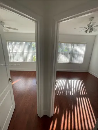 a view of empty room with window