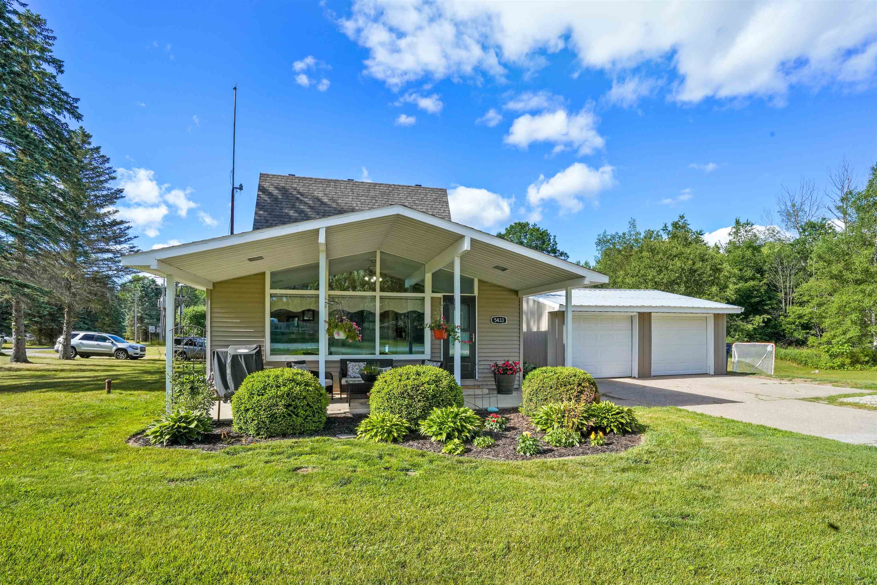 5433 East 32 Road Cadillac, MI 49601 - Photo 43 of 46 1901848-42.JPG