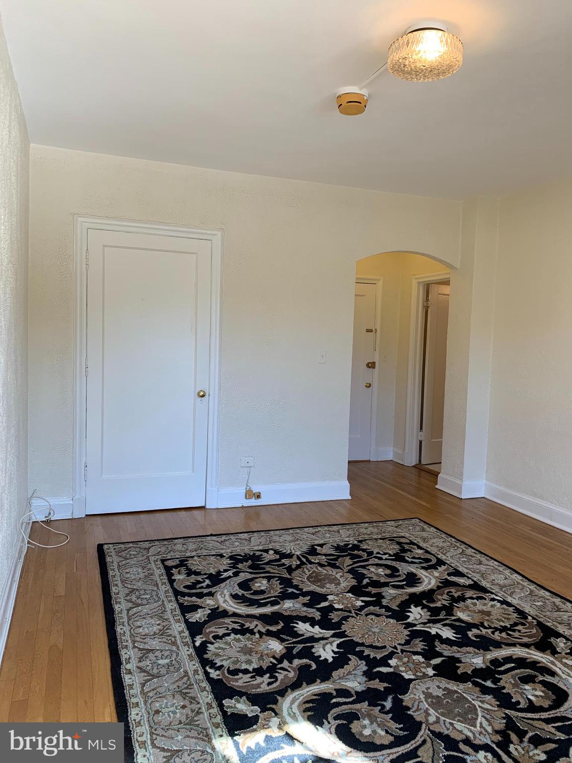2032 Belmont Road Northwest, Unit 625 Washington, DC 20009 - Photo 6 of 15 Main Living Area