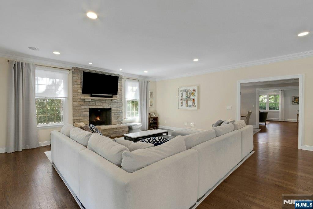 42 Warren Lane Alpine, NJ 07620 - Photo 12 of 27 Gallery Image 12